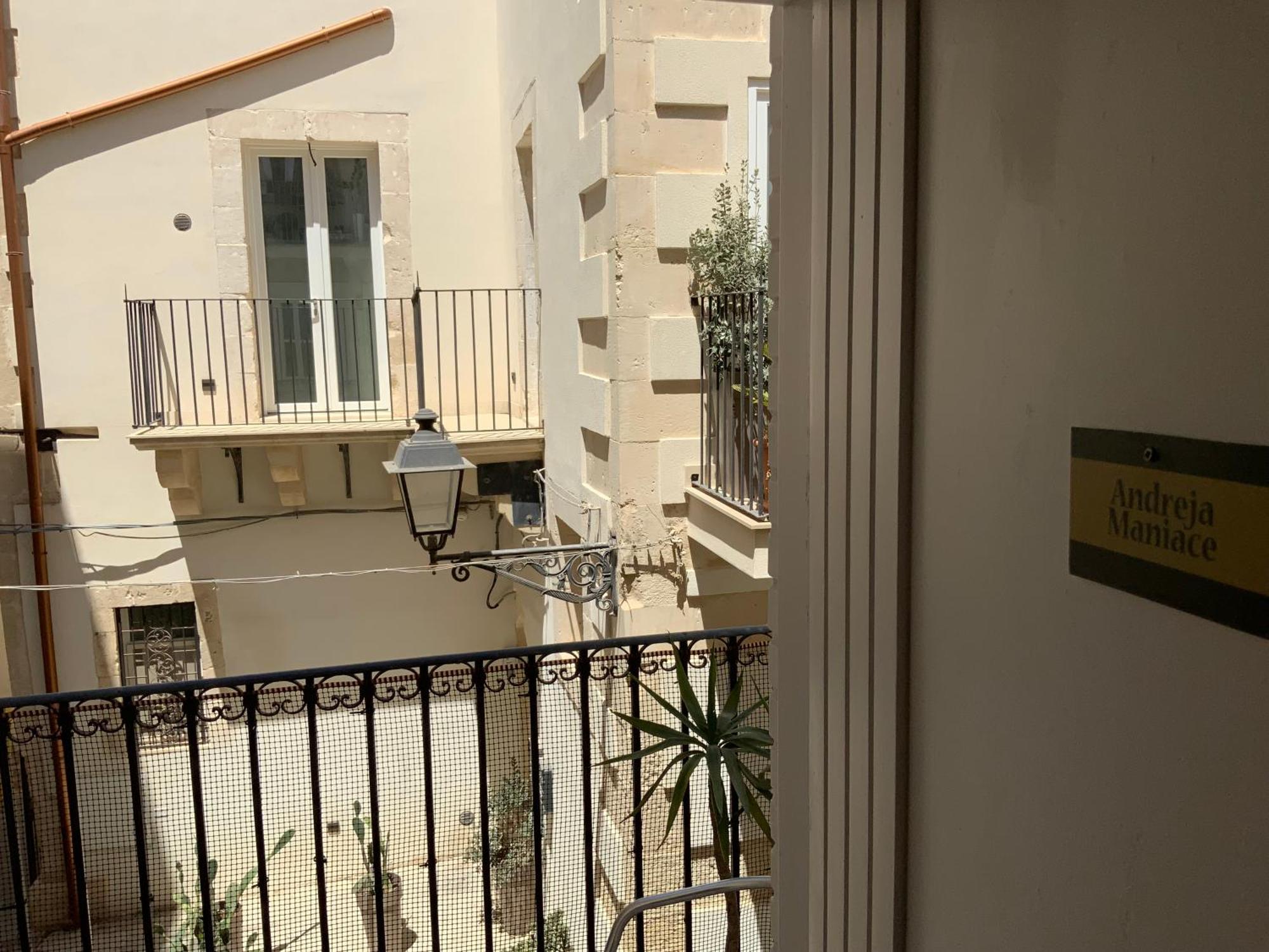 Andreja Maniace Διαμέρισμα Συρακούσες Εξωτερικό φωτογραφία